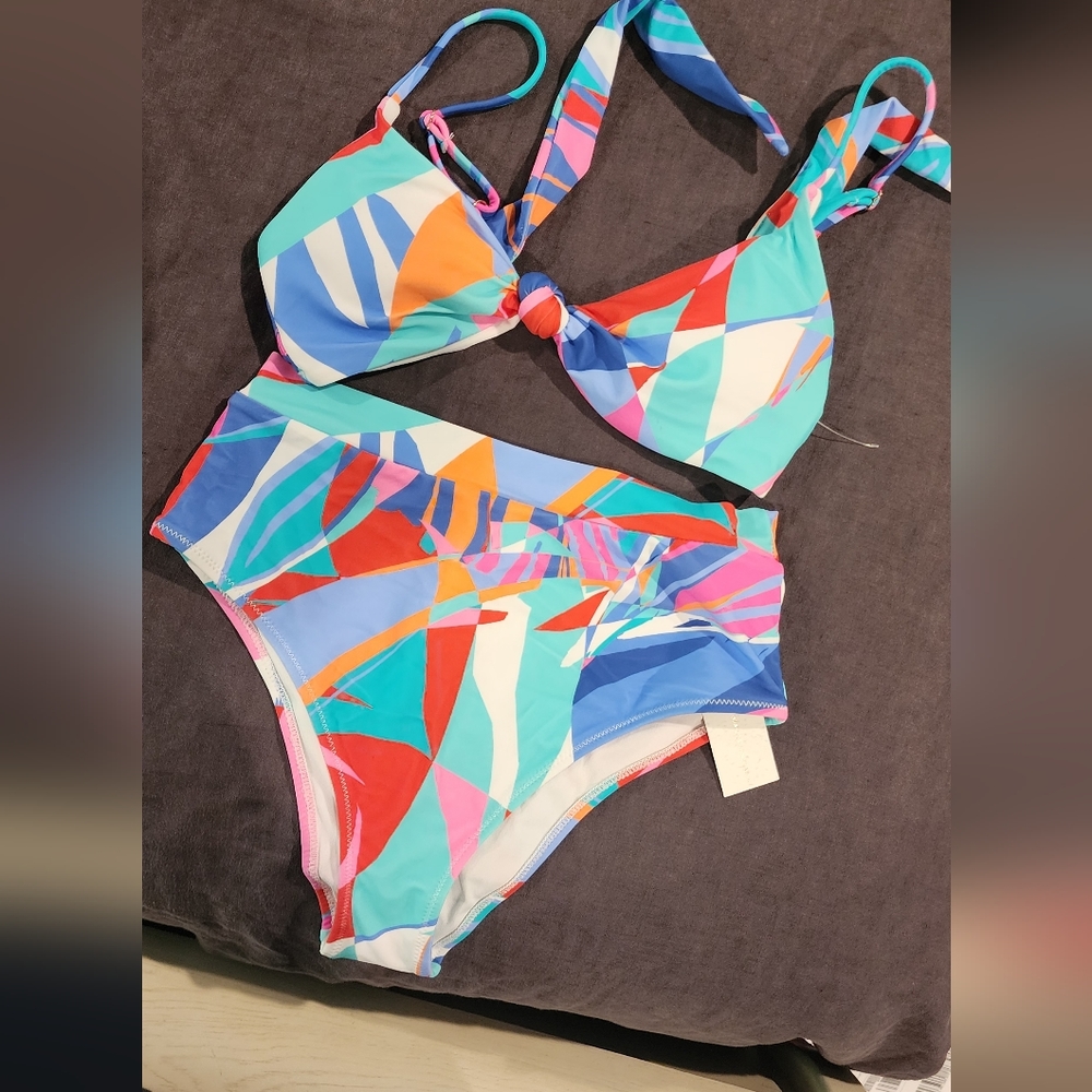 Abstract two-piece bikin set